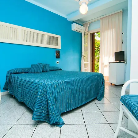 Hotel Cernia Isola Botanica 3*