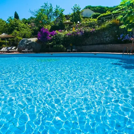 Cernia Isola Botanica Hotel 3*